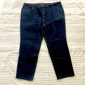 Style & Co. Woman Plus Size Denim Tummy Control Tapered Leg blue jeans Size 20WP